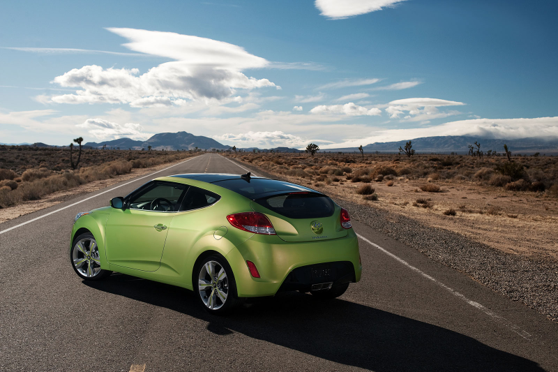 Illustration for article titled Hyundai Veloster Hot Hatch Asks "Honda Who?"